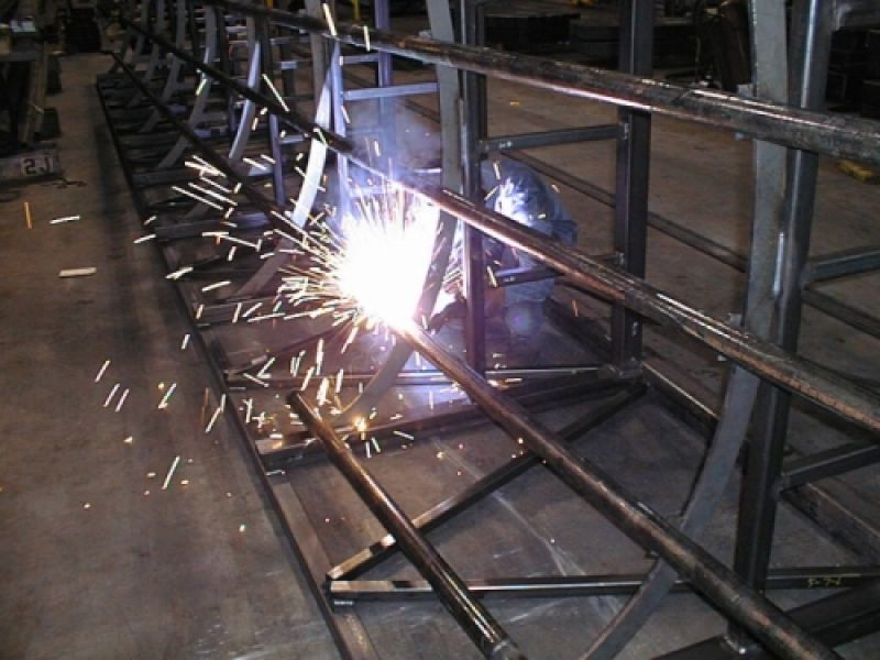 Estructuras, accesos, pasarelas, escaleras Estructuras, accesos, pasarelas, escaleras