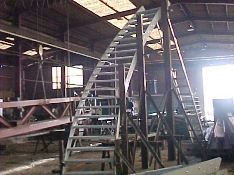 Estructuras, accesos, pasarelas, escaleras Estructuras, accesos, pasarelas, escaleras